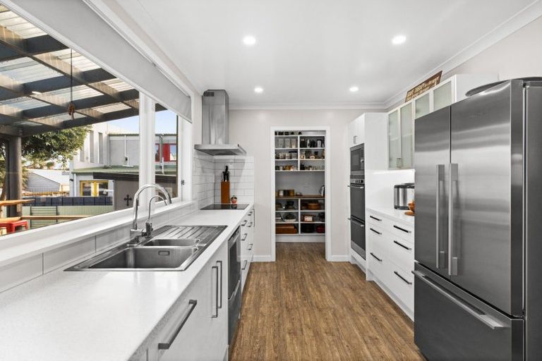 Photo of property in 4 Grange Road South, Haumoana, 4102