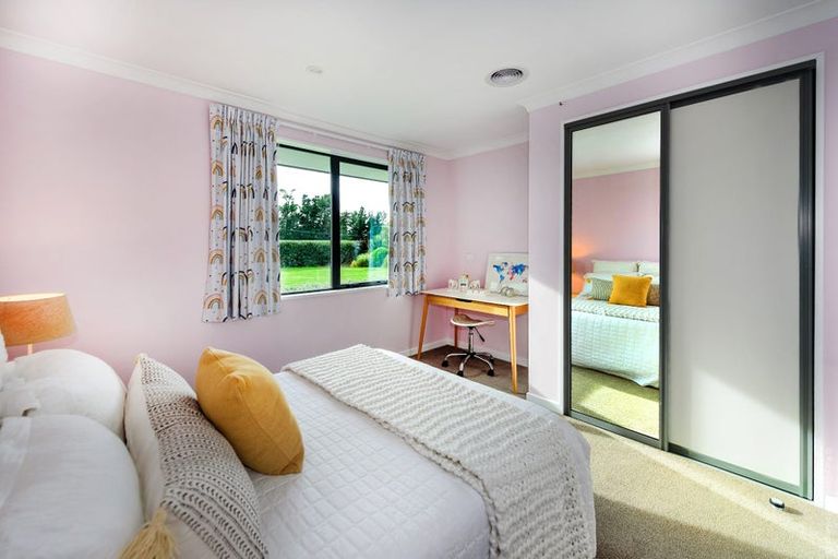 Photo of property in 9 Merino Crescent, Kirwee, 7571