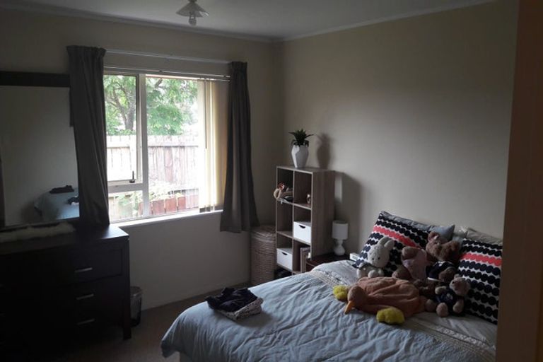 Photo of property in 6 Cretian Crescent, Henderson, Auckland, 0612