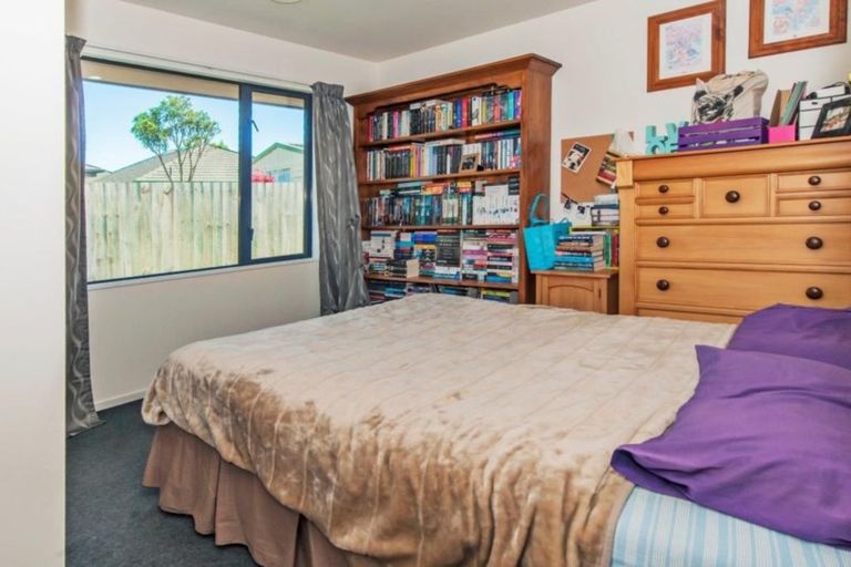 Photo of property in 22 Markham Way, Rolleston, 7614