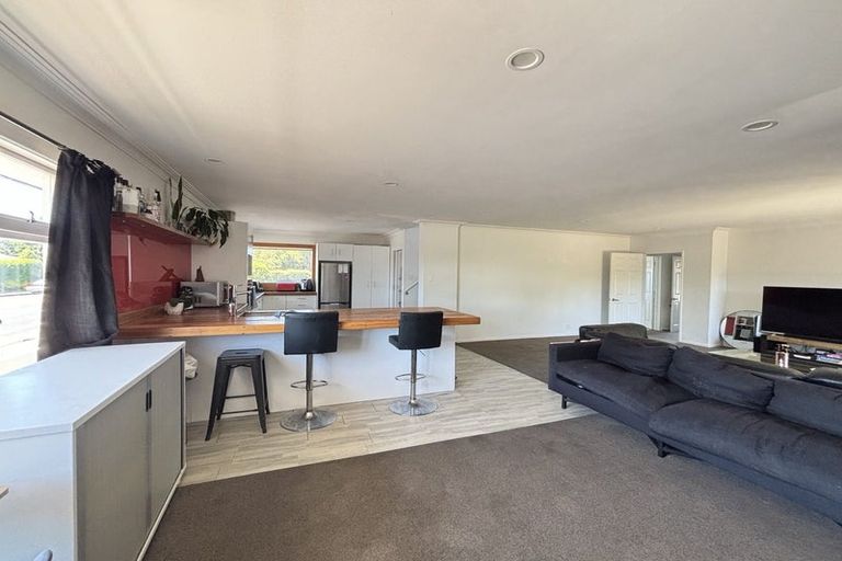 Photo of property in 1/125 Springs Road, Hornby, Christchurch, 8042