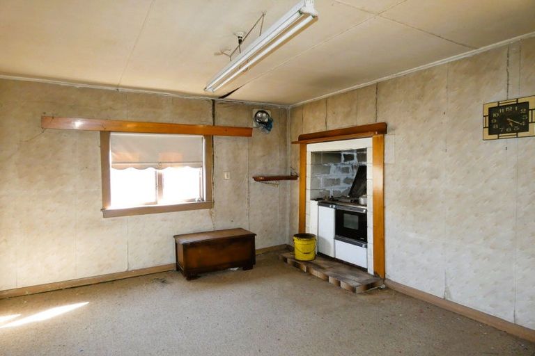 Photo of property in 159 Romilly Street, Westport, 7825