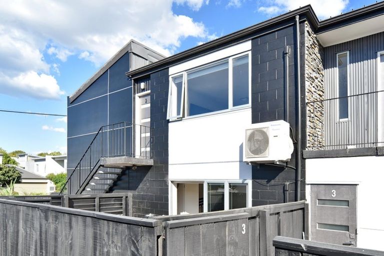 Photo of property in 2/27 Brockworth Place, Riccarton, Christchurch, 8011