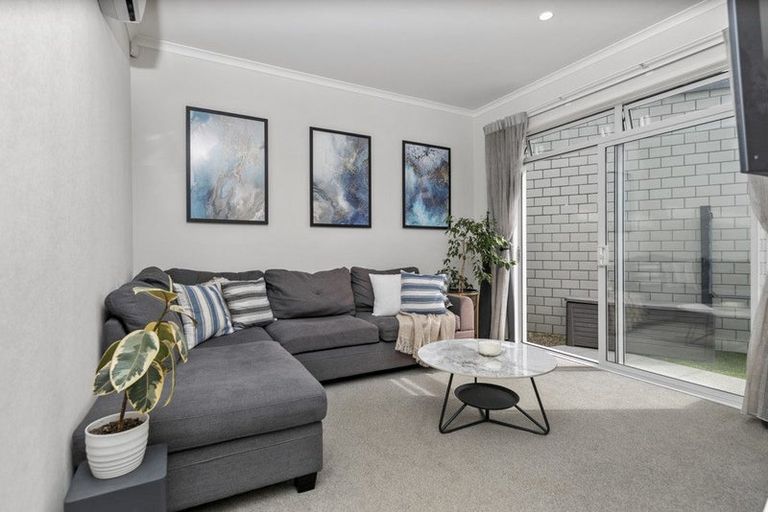 Photo of property in 7 Torea Tai Road, Hobsonville, Auckland, 0616