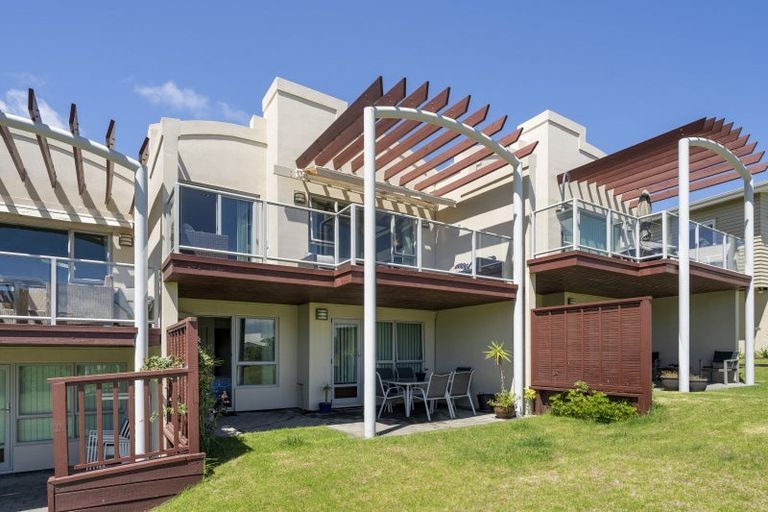 Photo of property in 4/1 Marine Parade, Paraparaumu Beach, Paraparaumu, 5032