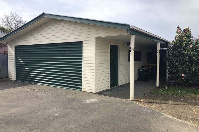 Photo of property in 90 Palatine Terrace, Saint Martins, Christchurch, 8022