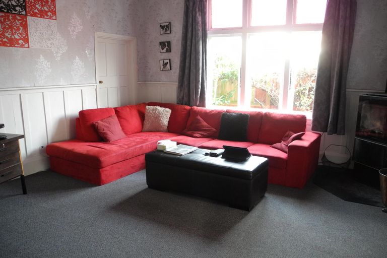 Photo of property in 22 Timaru Road, Waimate, 7924