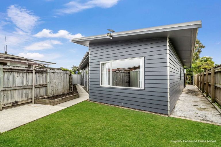 Photo of property in 14a Duna Place, Takaro, Palmerston North, 4412