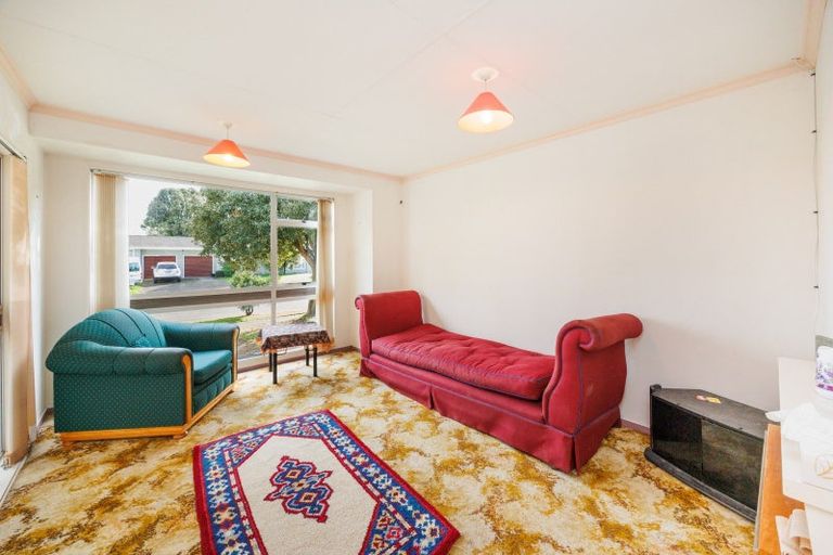 Photo of property in 4 Waihi Place, Westbrook, Palmerston North, 4412