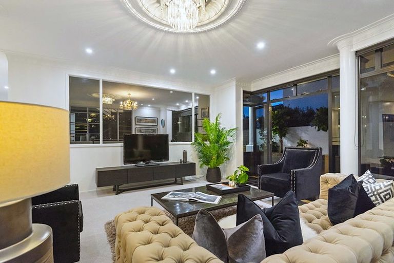 Photo of property in 236 Hibiscus Coast Highway, Orewa, 0931