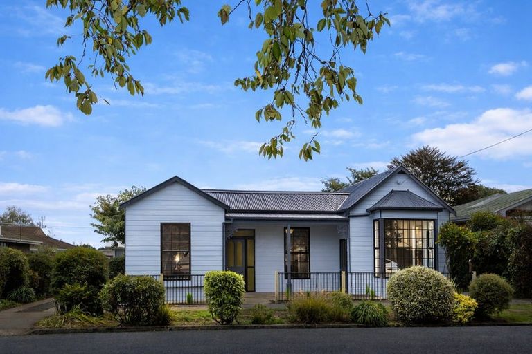 Photo of property in 6 Queen Street, Mosgiel, 9024