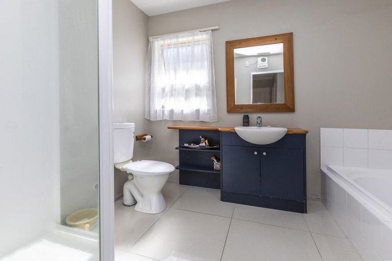 Photo of property in 56 Blue Gum Place, New Brighton, Christchurch, 8083