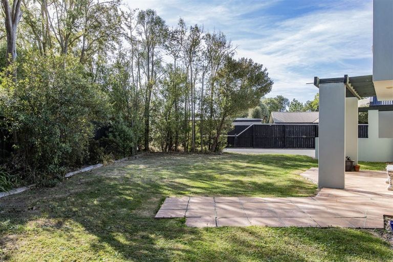Photo of property in 23 Coates Place, Rangiora, 7400