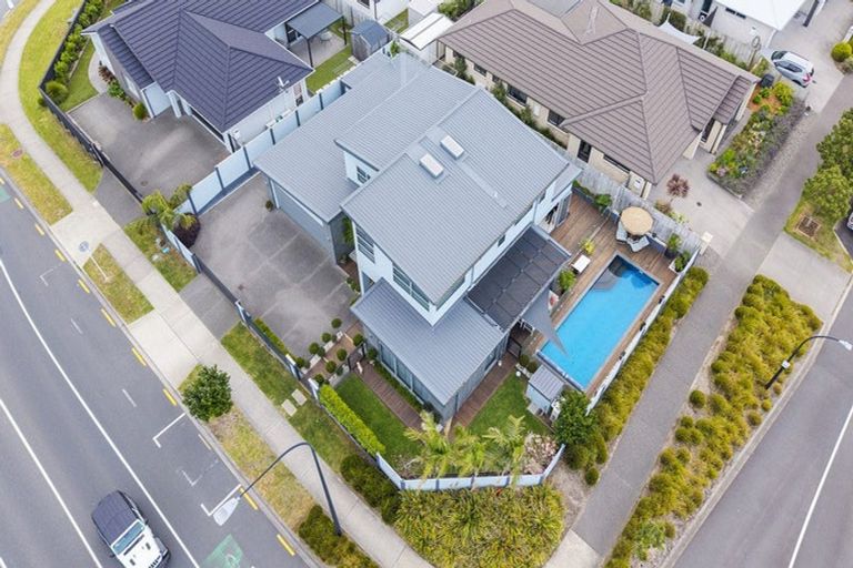 Photo of property in 64 Sandhurst Drive, Papamoa Beach, Papamoa, 3118