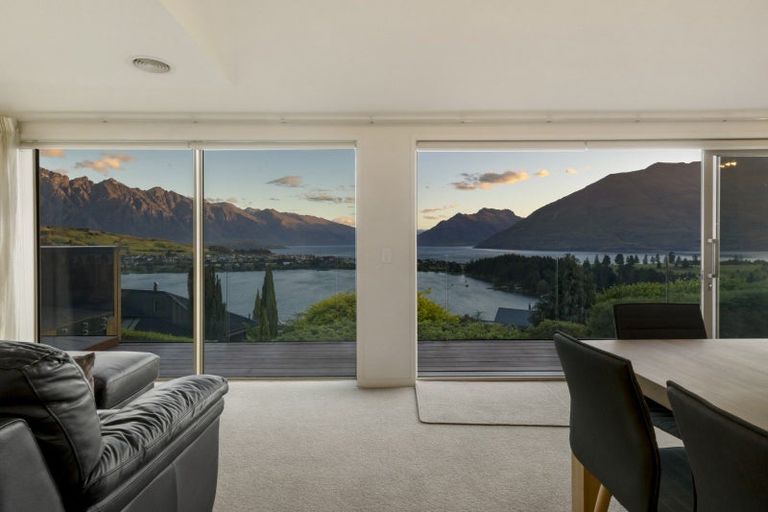 Photo of property in 54 Panorama Terrace, Queenstown, 9300