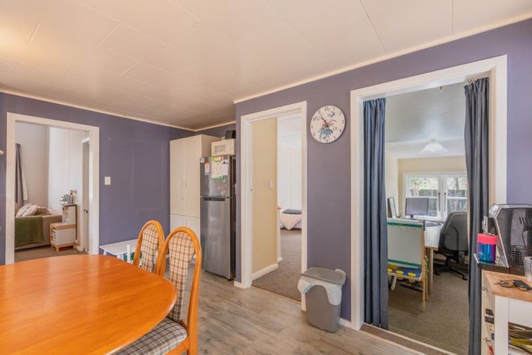 Photo of property in 9 Collins Street, Waipawa, 4210