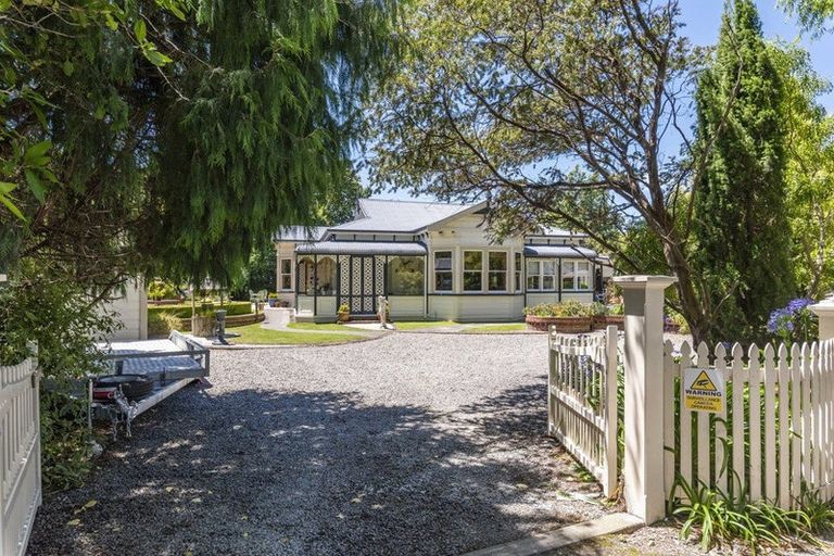 Photo of property in 16 Rata Road, Raumati Beach, Paraparaumu, 5032