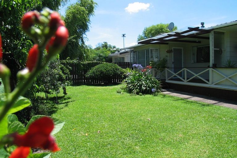 Photo of property in 11a/4 Bayside Avenue, Te Atatu Peninsula, Auckland, 0610