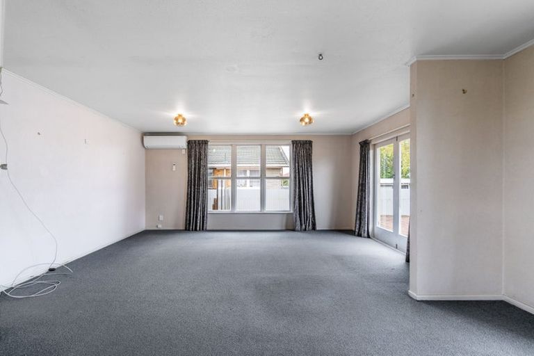 Photo of property in 17 Sword Street, Gore, 9710