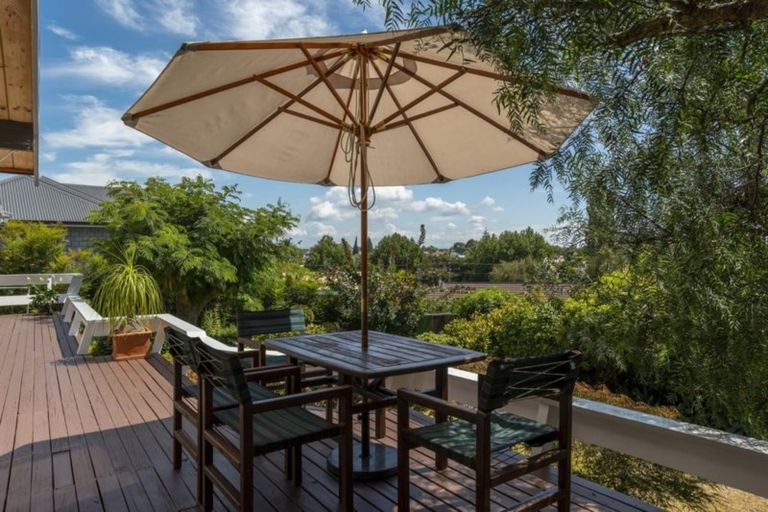 Photo of property in 25 Linklater Avenue, Bellevue, Tauranga, 3110