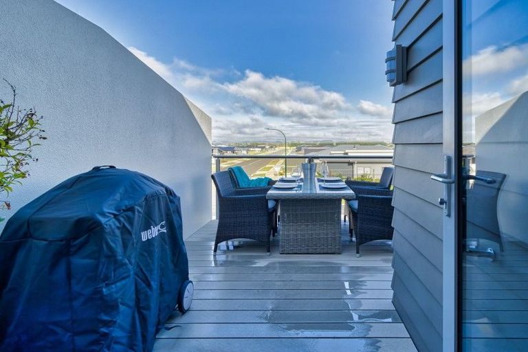 Photo of property in 124b Te Awa Avenue, Te Awa, Napier, 4110
