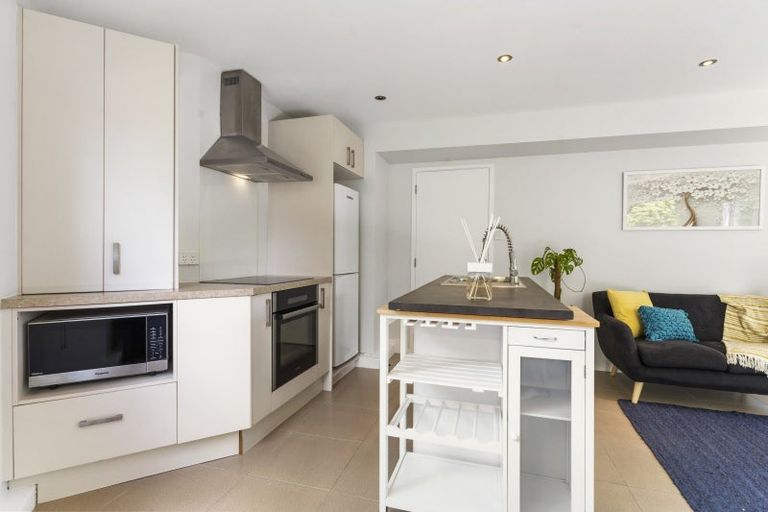 Photo of property in 10 Mccrystal Avenue, Bucklands Beach, Auckland, 2012