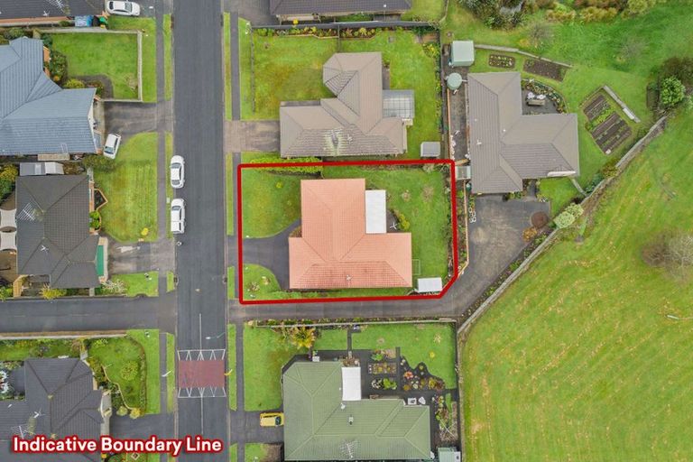 Photo of property in 37 Cabeleigh Drive, Helensville, 0800