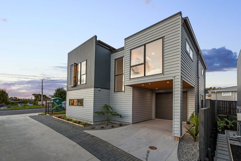 Photo of property in 41a Sunnynook Road, Forrest Hill, Auckland, 0620
