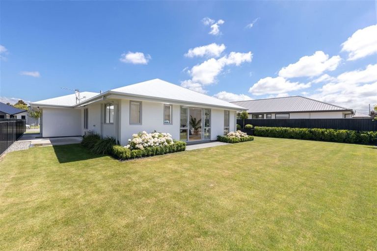 Photo of property in 17 Carpenter Drive, Prebbleton, 7604