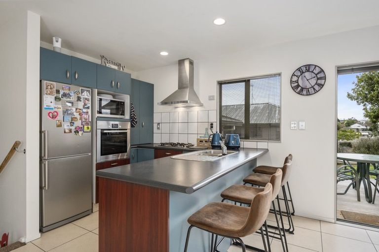 Photo of property in 118 Meander Drive, Welcome Bay, Tauranga, 3112