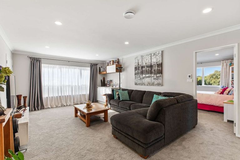 Photo of property in 27 Hangahai Road, Flat Bush, Auckland, 2019