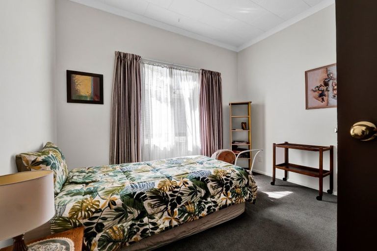 Photo of property in 10 Morrissey Street, Hawera, 4610