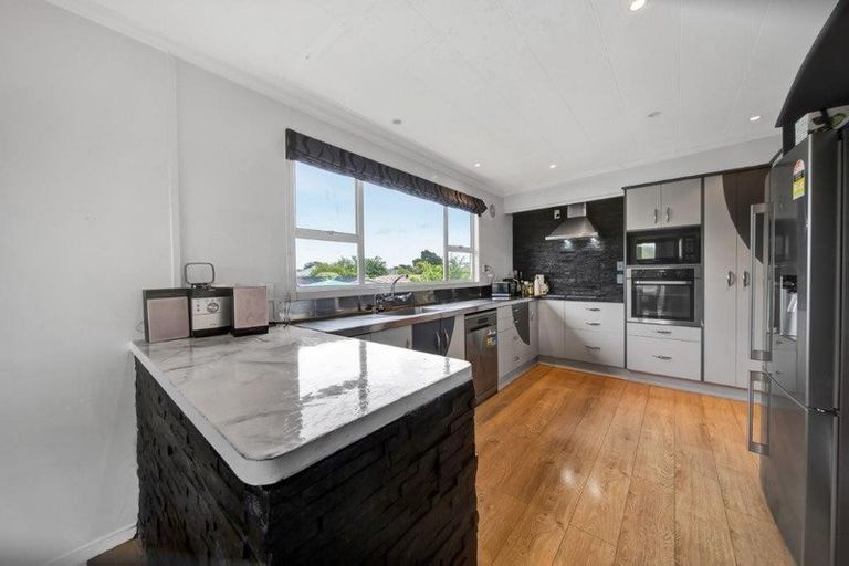Photo of property in 7 Kowhai Street, Hawera, 4610