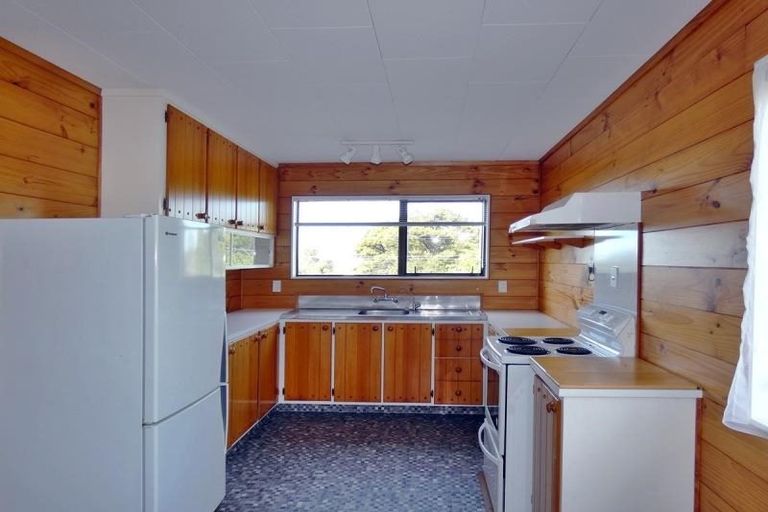 Photo of property in 57 Cliff View Drive, Green Bay, Auckland, 0604
