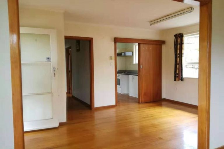 Photo of property in 120 Sunset Road, Unsworth Heights, Auckland, 0632