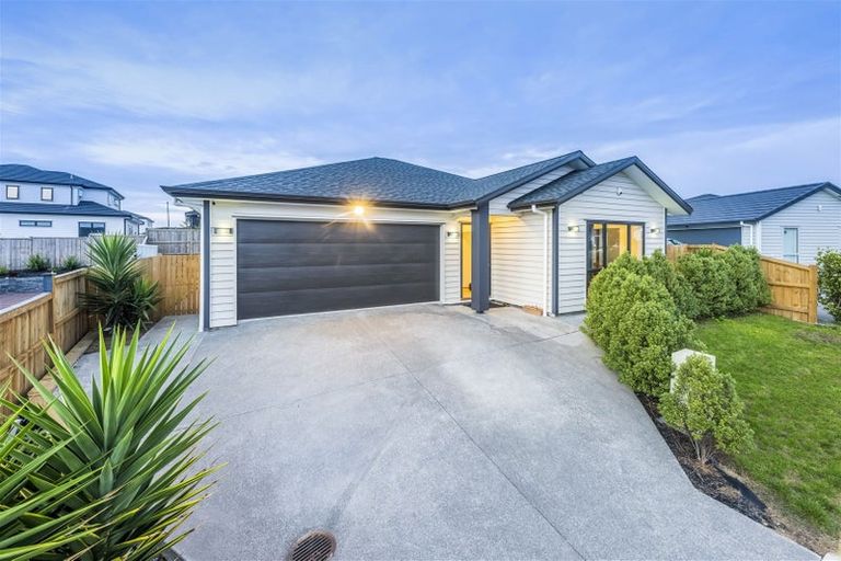 Photo of property in 36 Melgran Avenue, Papakura, 2110