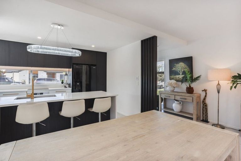 Photo of property in 43 Chambers Avenue, Woodend, 7610