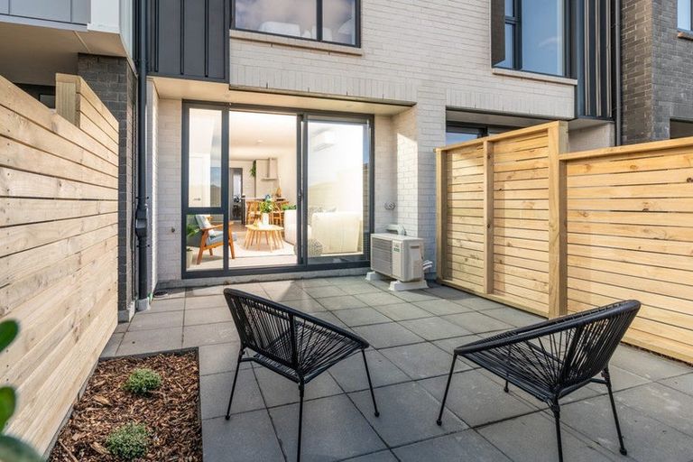 Photo of property in 32 Kaihuia Street, Northland, Wellington, 6012