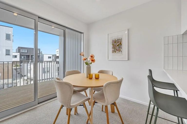 Photo of property in 125 Ngae Place, Mangere East, Auckland, 2024