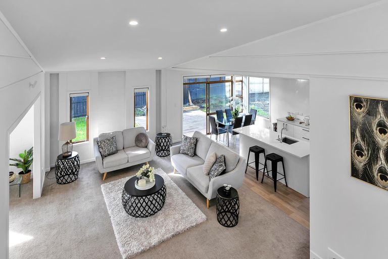 Photo of property in 192 Henderson Valley Road, Henderson, Auckland, 0612