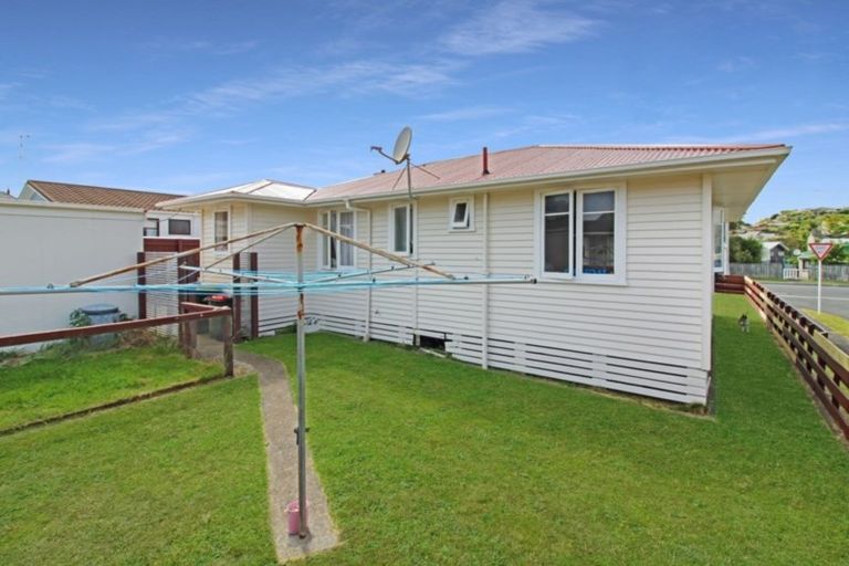 Photo of property in 84 Ngamotu Road, Spotswood, New Plymouth, 4310