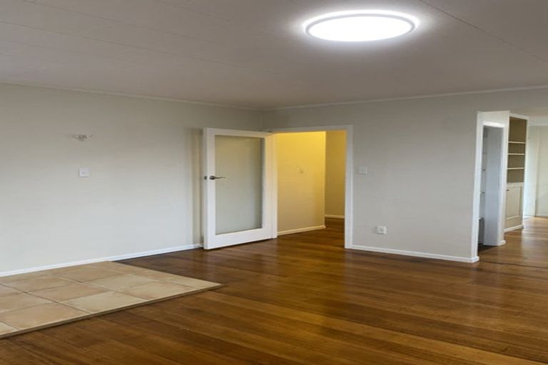 Photo of property in 14 Buckley Grove, Paraparaumu, 5032