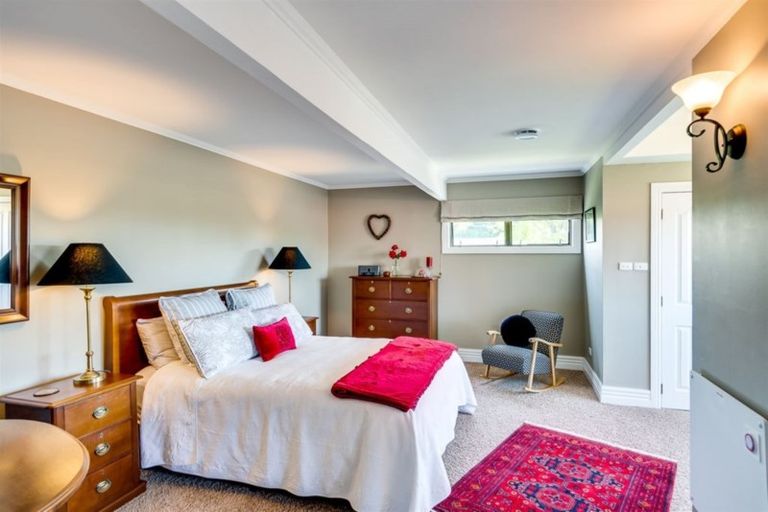 Photo of property in 26 Hetley Crescent, Taradale, Napier, 4112