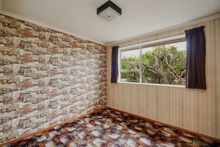 Photo of property in 102 Wicklow Street, Clifton, Invercargill, 9812