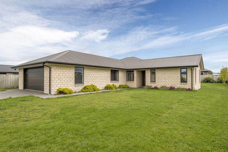 Photo of property in 22 Dunlop Crescent, Rolleston, 7614