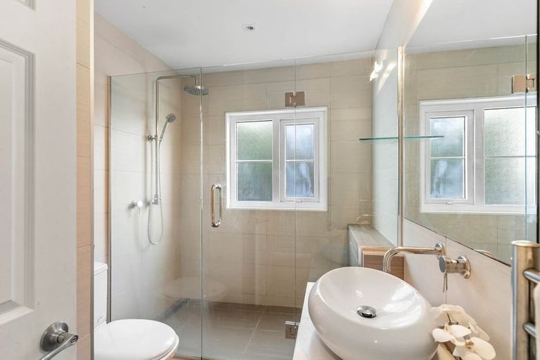 Photo of property in 260 Schnapper Rock Road, Schnapper Rock, Auckland, 0632