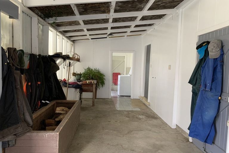 Photo of property in 220 Old Hill Road, Porangahau, 4291