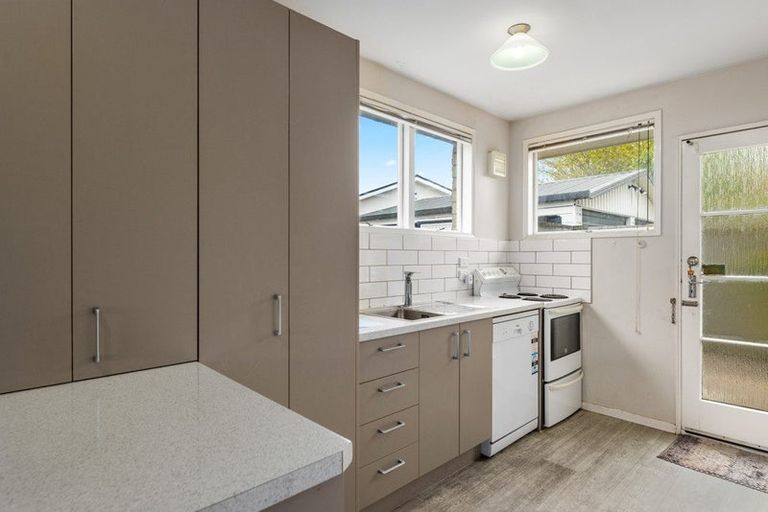 Photo of property in 3/11 Peverel Street, Riccarton, Christchurch, 8011