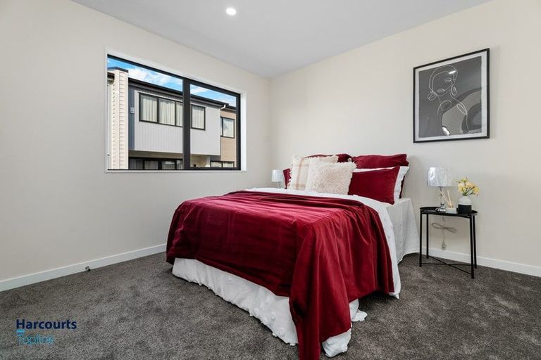 Photo of property in 30 Routley Drive, Glen Eden, Auckland, 0602