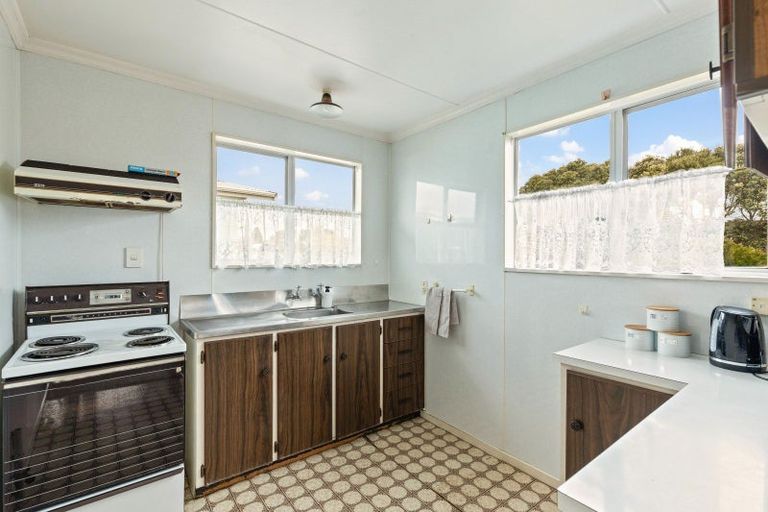 Photo of property in 2/2 Grey Street, Waitara, 4320